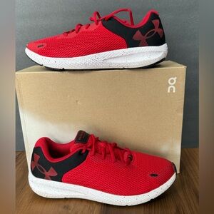 Under Armour Men’s Charged Pursuit Shoes size 10.5